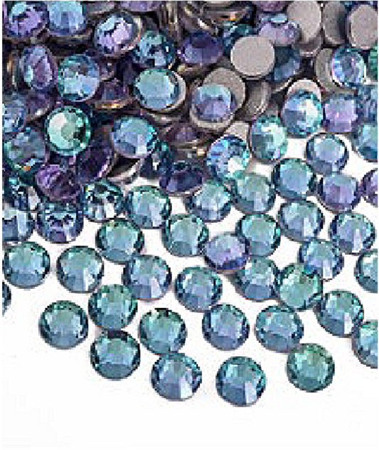 Periwinkle Flat-back Glass Diamond
